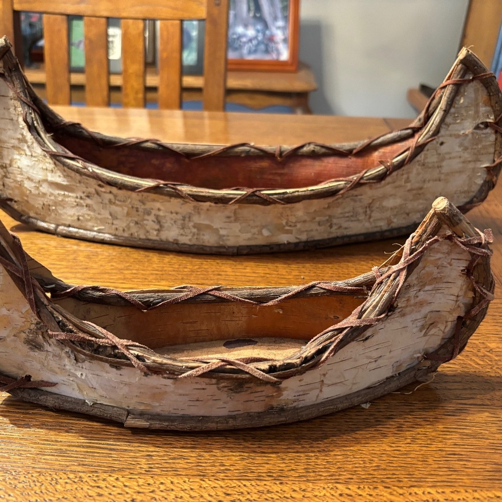 Decorative canoes